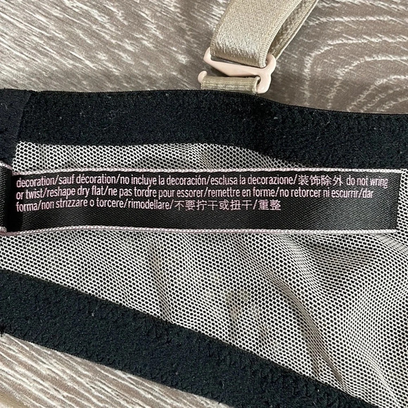 Victoria’s Secret Lined Perfect Coverage Bra Black Lace 38D - Picture 16 of 16